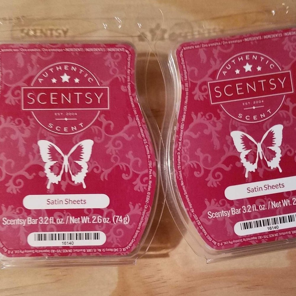 Lot of Scentsy Satin Sheets bars